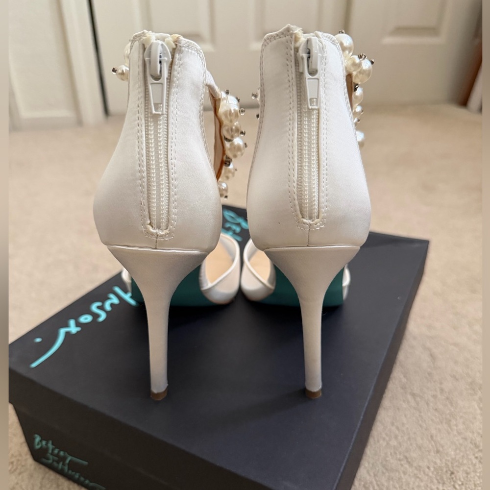 Betsey Johnson Pearl Embellished Cream Pointed-Toe Heels - Picture 5 of 7